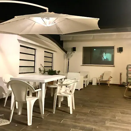 Stanza E Bagno Privato, Idromassaggio Con Extra Fee, In 3* Ferrara