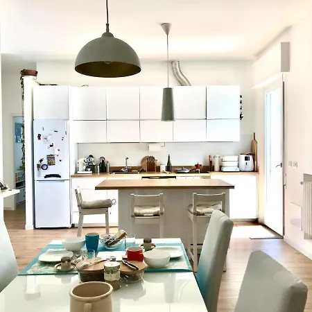 Stanza E Bagno Privato, Idromassaggio Con Extra Fee, In Отель типа 