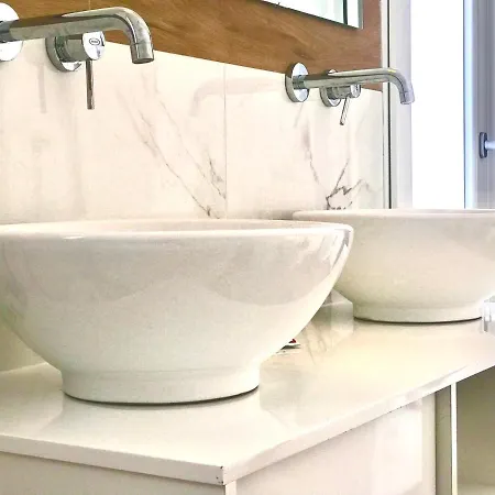 Stanza E Bagno Privato, Idromassaggio Con Extra Fee, In 3* Ferrare