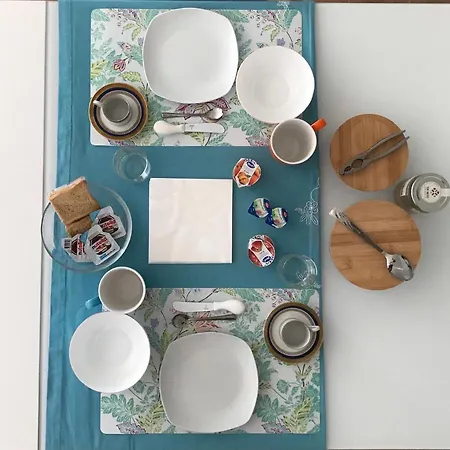 Couette-café Stanza E Bagno Privato, Idromassaggio Con Extra Fee, In 3*