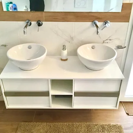 Bed & Breakfast Stanza E Bagno Privato, Idromassaggio Con Extra Fee, In *
