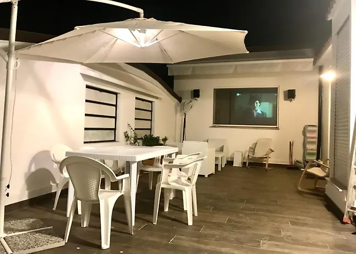 Stanza E Bagno Privato, Idromassaggio Con Extra Fee, In 3* Феррара