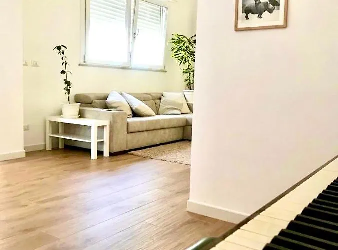 Stanza E Bagno Privato, Idromassaggio Con Extra Fee, In Oda ve Kahvaltı Ferrara