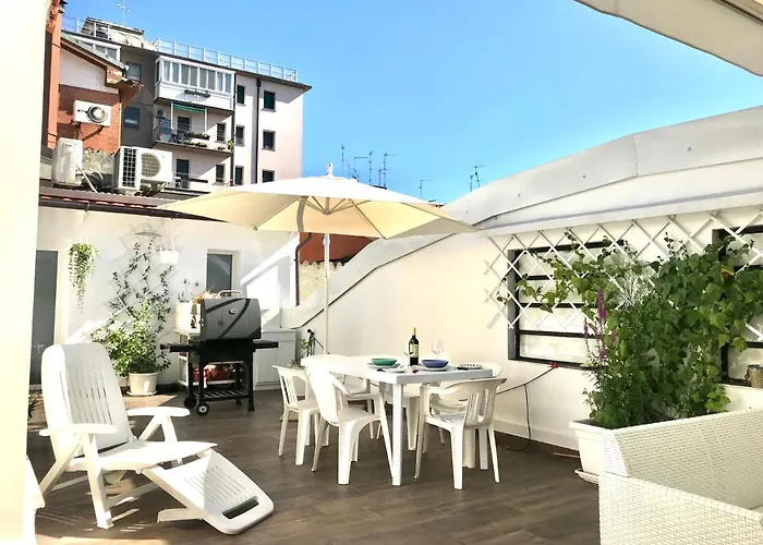 Stanza E Bagno Privato, Idromassaggio Con Extra Fee, In