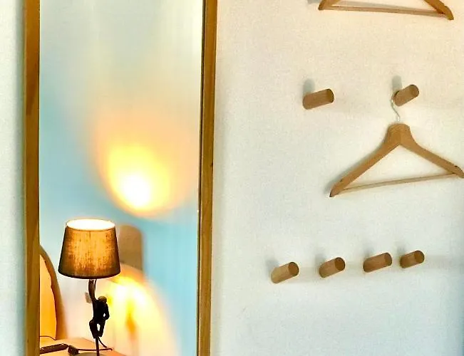 Stanza E Bagno Privato, Idromassaggio Con Extra Fee, In Oda ve Kahvaltı Ferrara