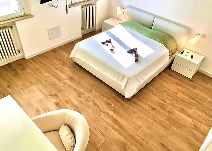 Oda ve Kahvaltı Stanza E Bagno Privato, Idromassaggio Con Extra Fee, In